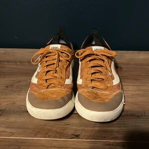 Vans ultra range leather